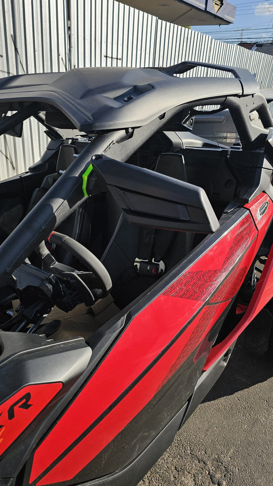 ADAPTADOR DE RETROVISOR MAVERICK X3 PARA GAIOLA DO MAVERICK R (O PAR)