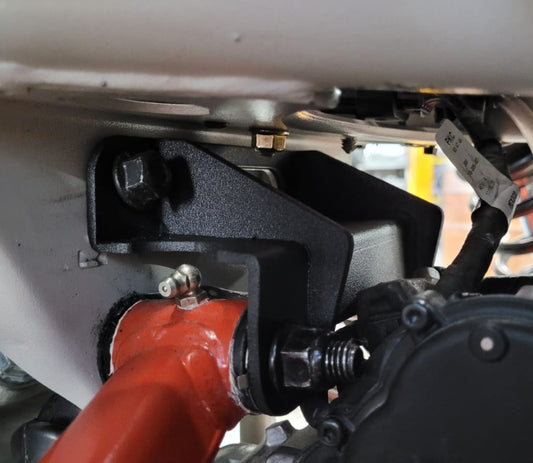 REFORÇO DE CHASSI BANDEJA DIANTEIRA SUPERIOR P/ CAN-AM MAVERICK X3