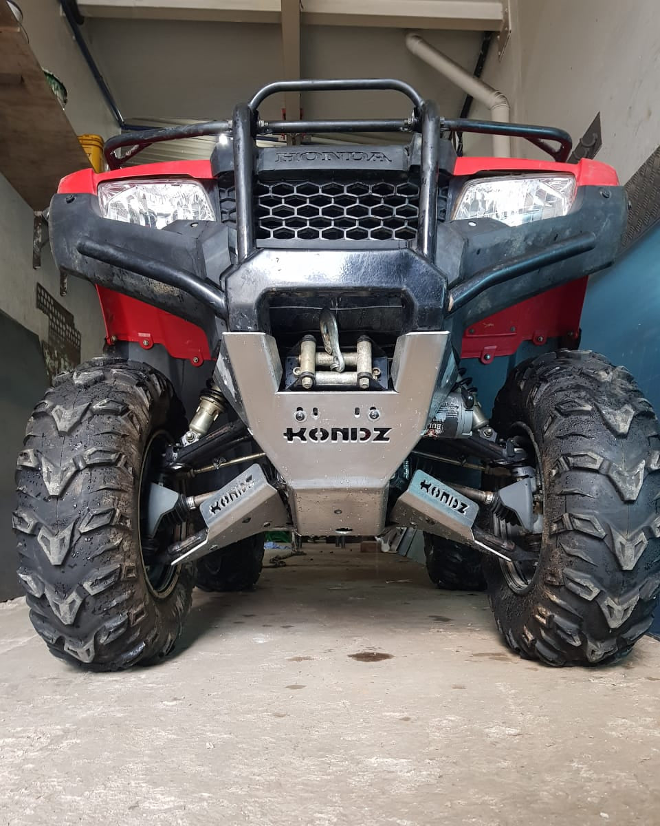 PEÇA CENTRAL DO SKID PLATE HONDA FOUTRAX 420 2014 EM DIANTE