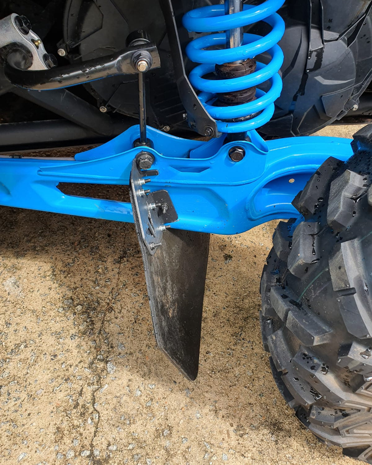PARA-BARRO LAMEIRAS TRASEIRAS UTV MAVERICK X3 XDS/120CV (O PAR)