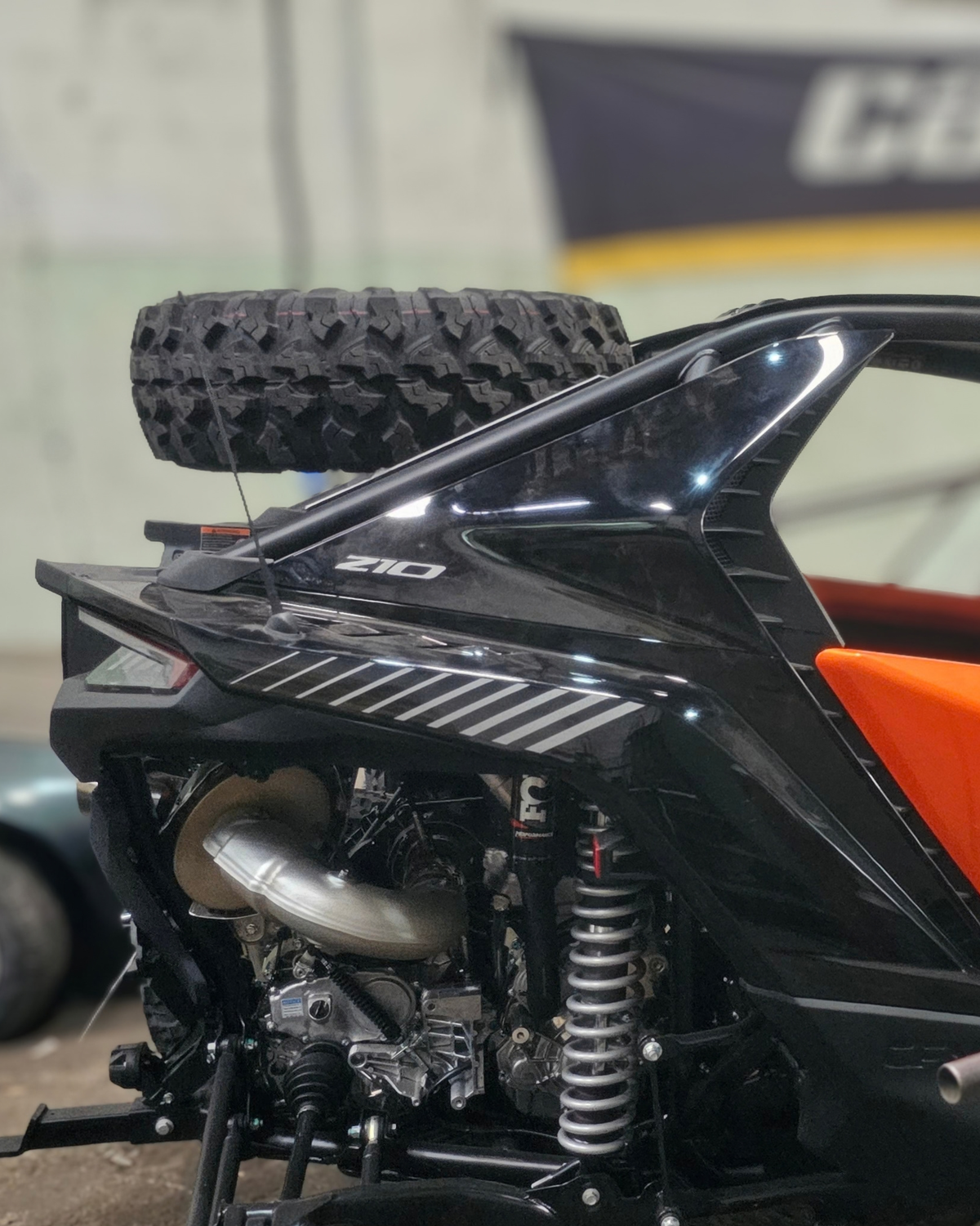 SUPORTE DE ESTEPE - CFMOTO ZFORCE Z10