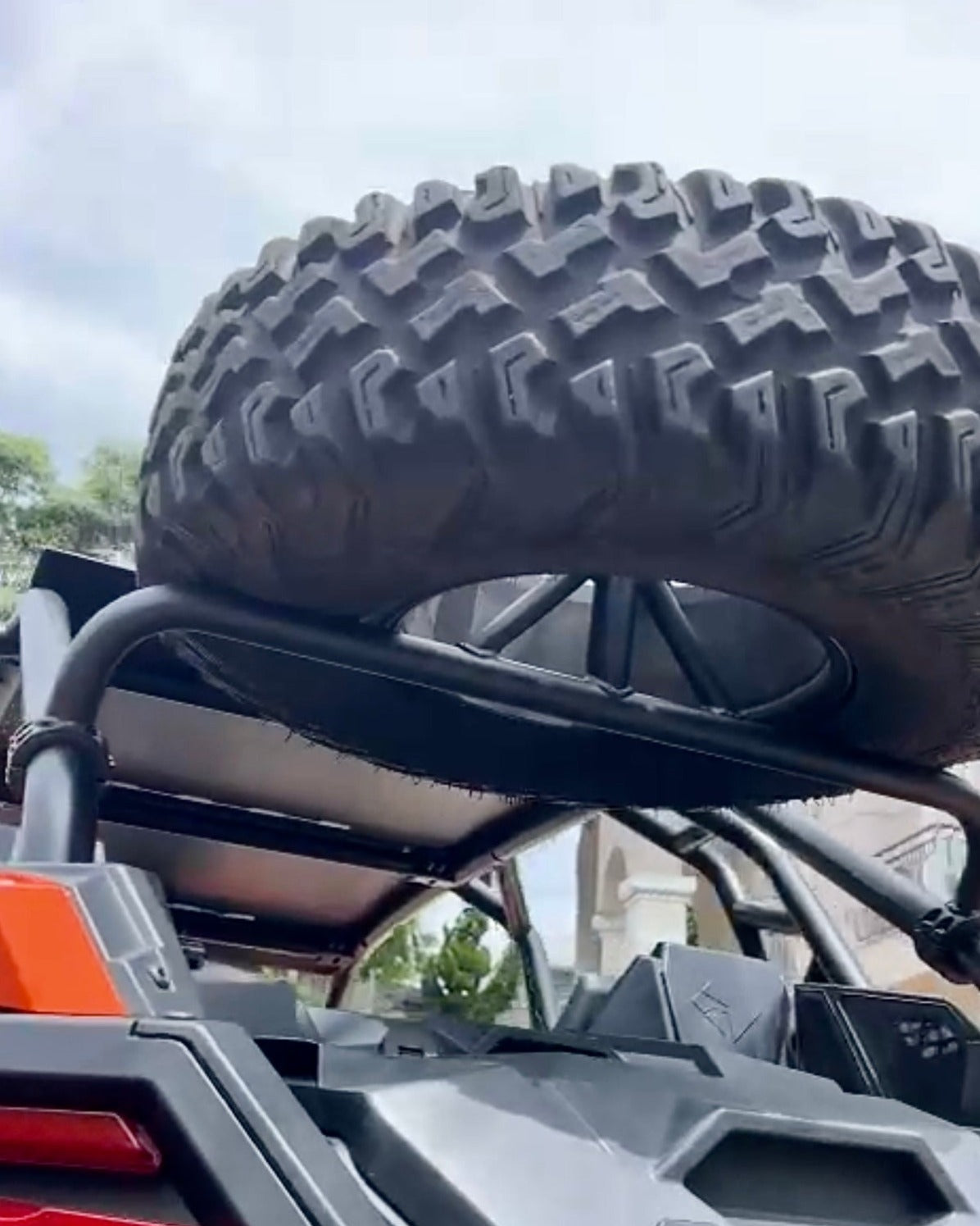 SUPORTE DE ESTEPE UTV POLARIS RZR PRO XP